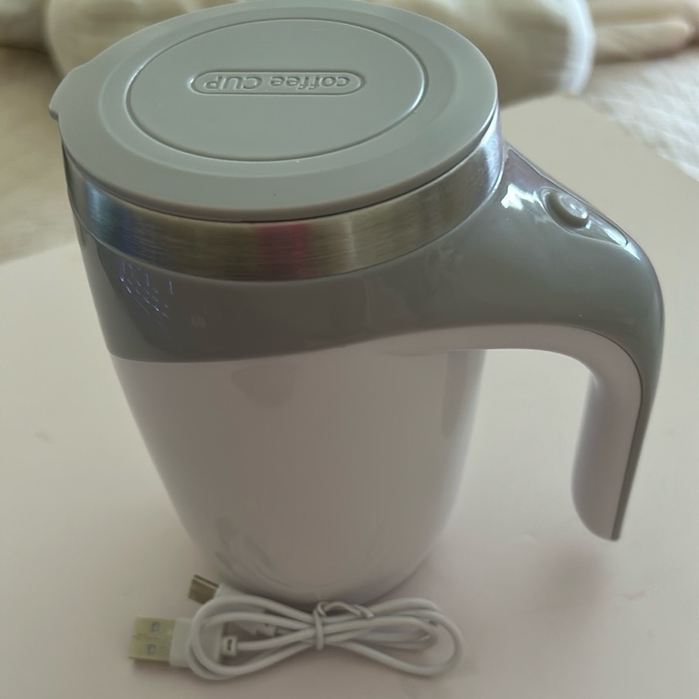 Automatic Magnetic Stirring Coffee Mug - Rechargeable - BRAND NEW - Picture 6 of 15